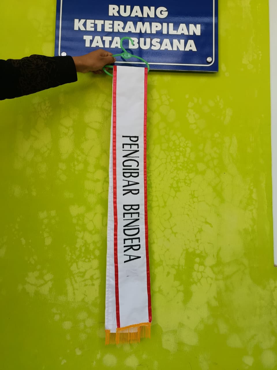 Selempang Merah Putih Upacara
