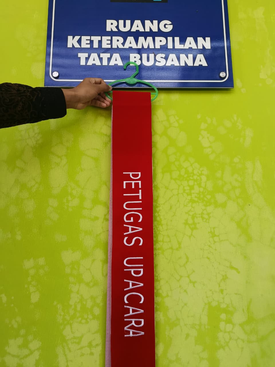 Selempang Simpel Merah Putih